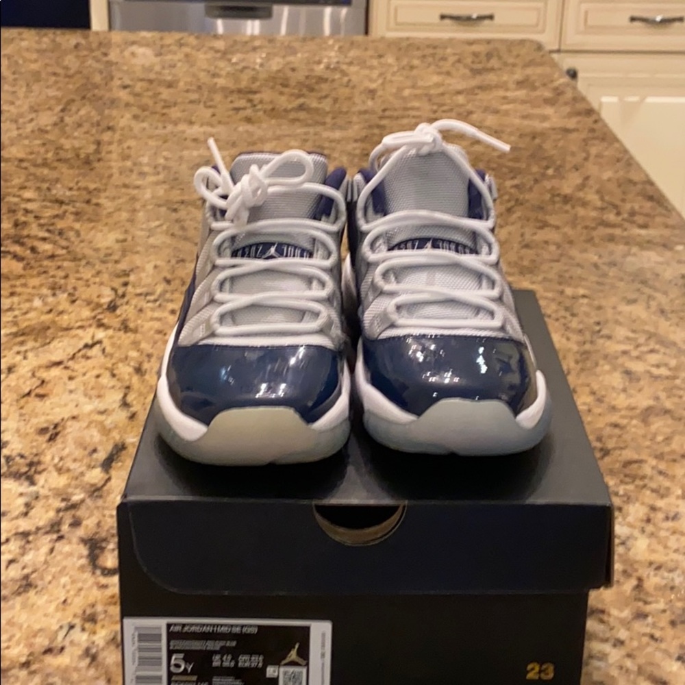 Boys sneakers